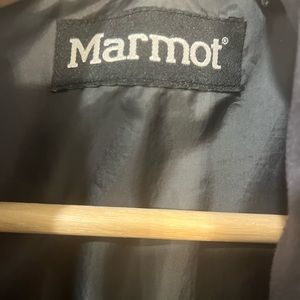 XL MARMOT ski jacket about 5 years old great condition zippers work no holes